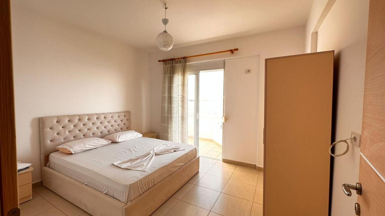 Klager'S Apartament Sarandë Esterno foto